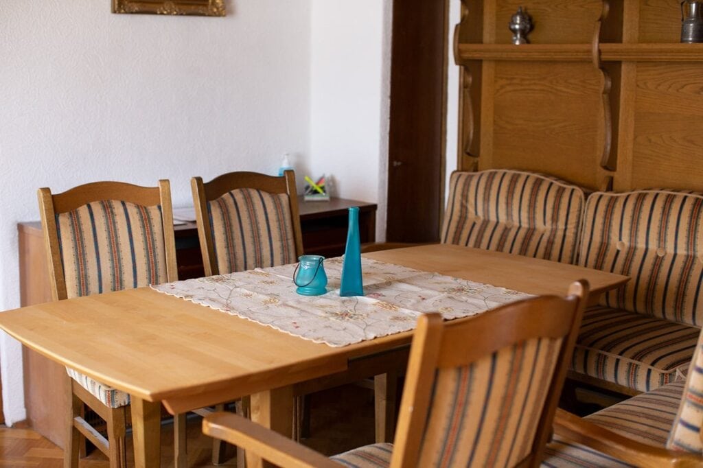 esszimmer monteur unterkunft